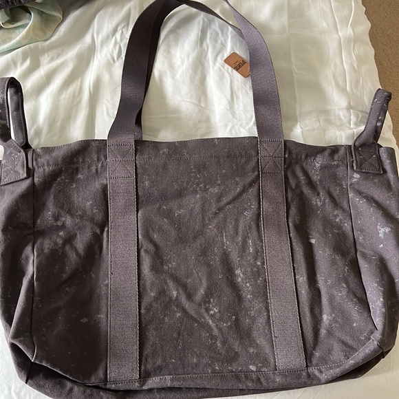 New !! Victoria Secret (Pink) medium size tote - Picture 5 of 7